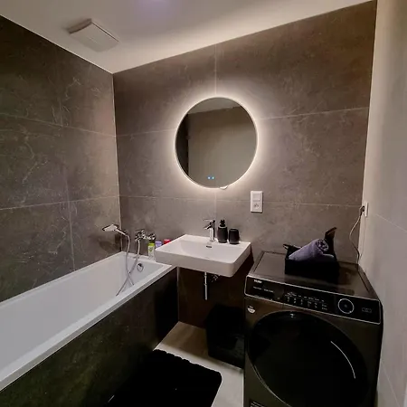 Brand New Luxury Flat, Big Balcony, Free Parking