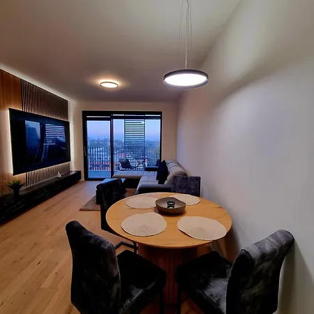 Brand New Luxury Flat, Big Balcony, Free Parking * Bratislava
