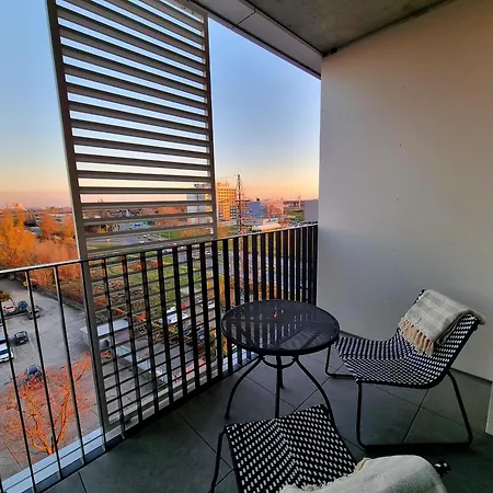 Apartamento Brand New Luxury Flat, Big Balcony, Free Parking