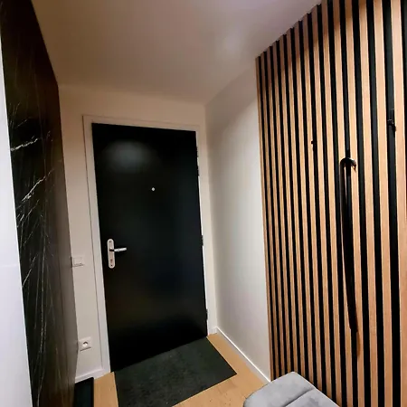 Brand New Luxury Flat, Big Balcony, Free Parking Apartmán Bratislava