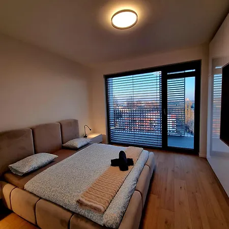 Brand New Luxury Flat, Big Balcony, Free Parking Apartmán Bratislava