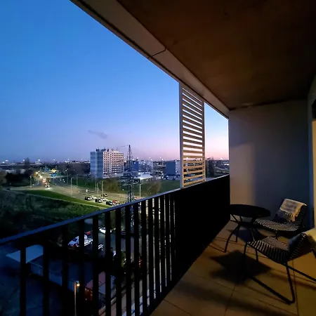 Brand New Luxury Flat, Big Balcony, Free Parking Apartmán