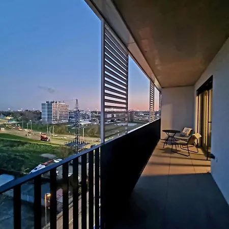 Apartamento Brand New Luxury Flat, Big Balcony, Free Parking Bratislava